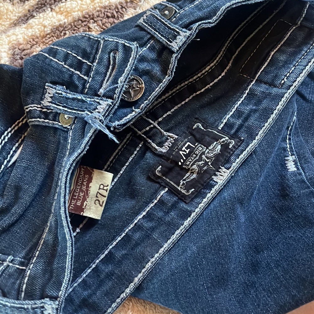 Worn but in great shape - Picture 2 of 4